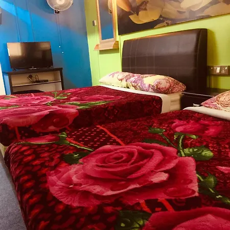 Lily Haven Hotel C-1 Tanah Rata Bagian luar foto