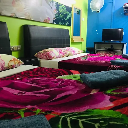 Lily Haven Hotel C-1 Tanah Rata Bagian luar foto